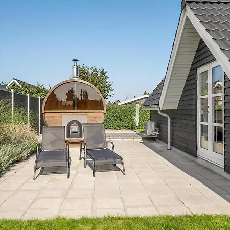 Holiday home Beautiful In Otterup With Kitchen *